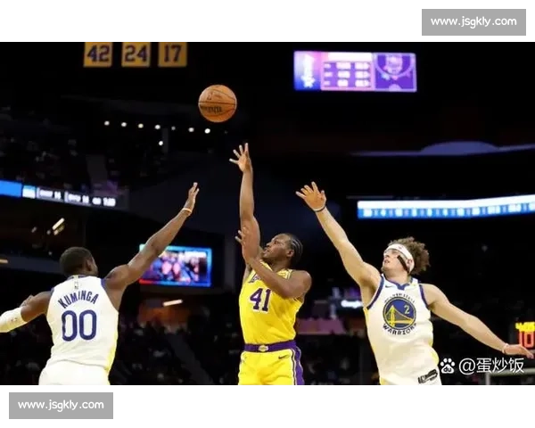 詹姆斯挑战勇士历史对决揭秘 勇士主场如何迎接湖人王者归来